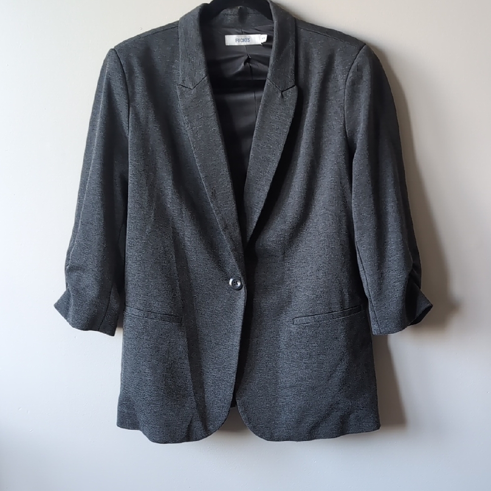 Reitmans Gray Blazer with Classic Lapel and Relaxed Fit